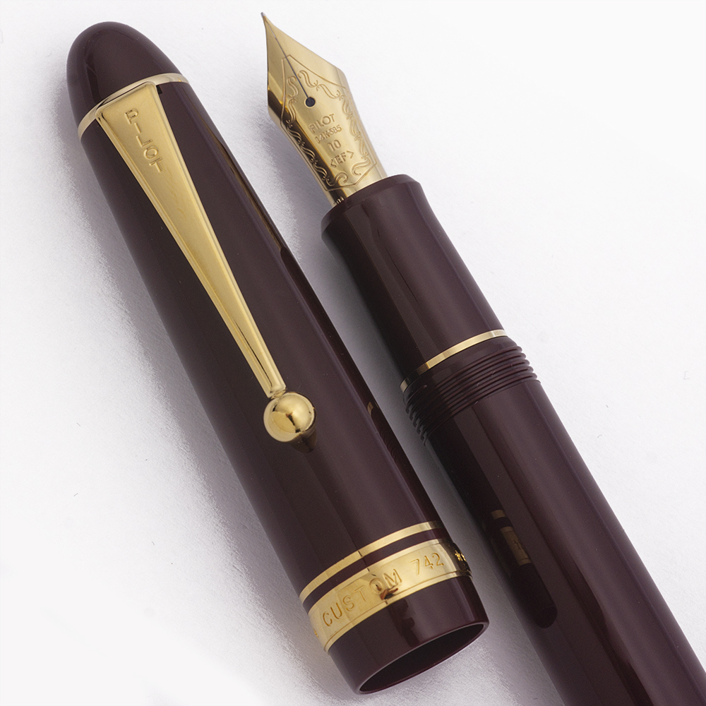 Pilot Namiki Custom 742 Fountain Pen (2014-6) - Deep Red w Gold